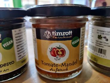 Tomate-Mandel- Aufstrich Sventimrott